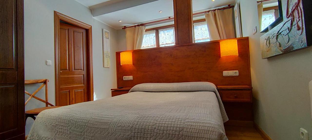 Hotel Rural La Plaza Casu Kültér fotó