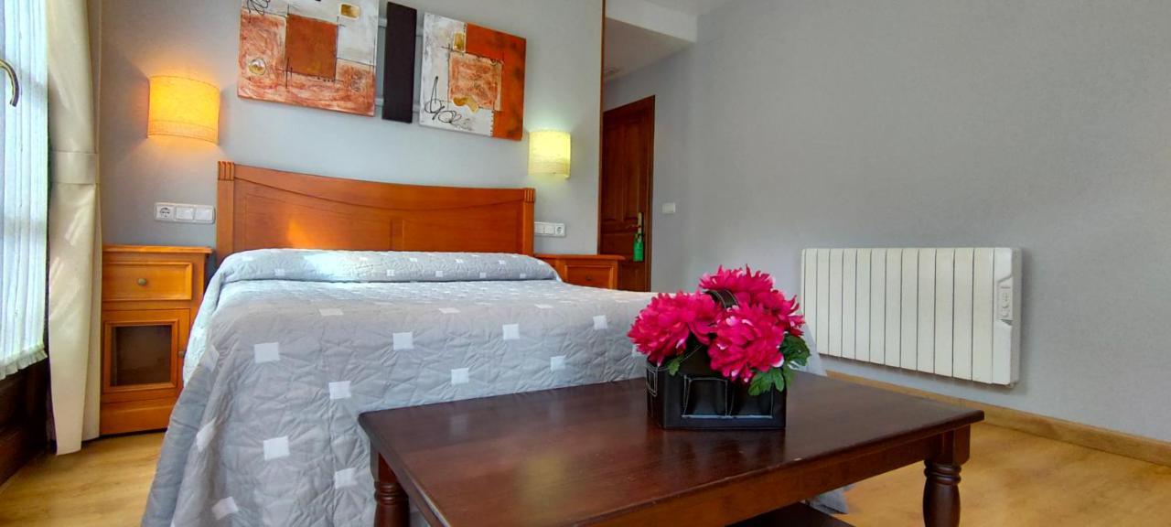 Hotel Rural La Plaza Casu Kültér fotó